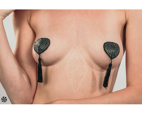 Черные пэстисы-сердечки Evans с кисточками и стразами