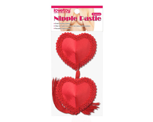 Красные пэстисы-сердечки с пышными кисточками