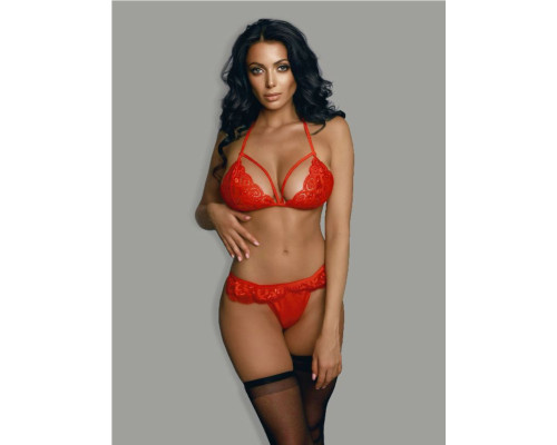 Соблазнительный комплект нижнего белья