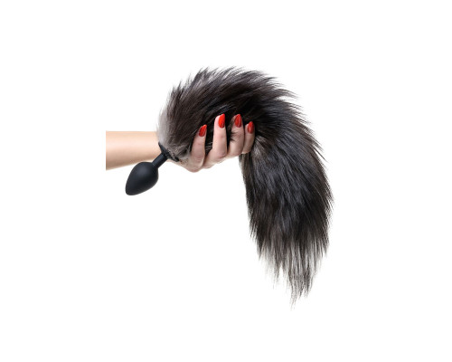 Черная анальная втулка с хвостом чернобурой лисы - размер М