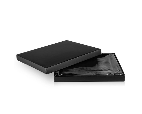 Черное виниловое покрывало - 230 х 180 см.