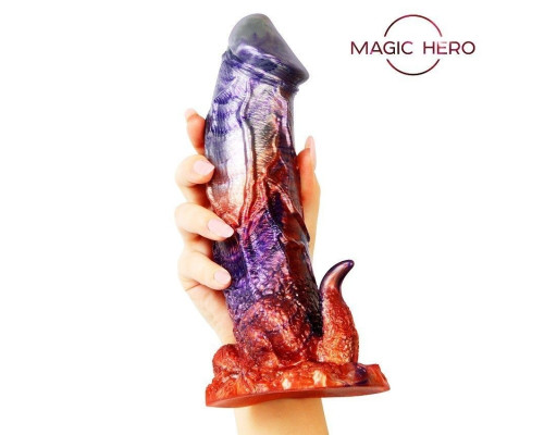 Фантазийный фаллоимитатор на присоске - 24 см.