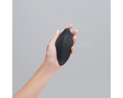 Вибровкладка в трусики LOV Touch