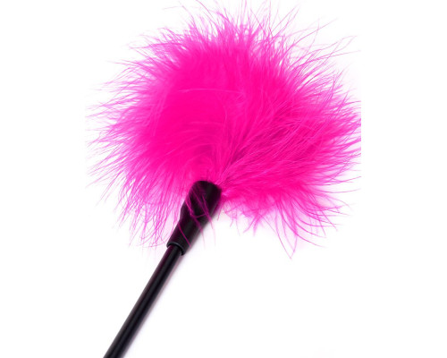 Щекоталка с розовым пушком на кончике