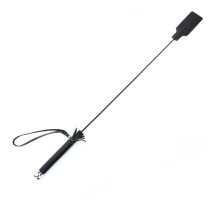 Чёрный кожаный стек с прямоугольным шлепком - 64 см.