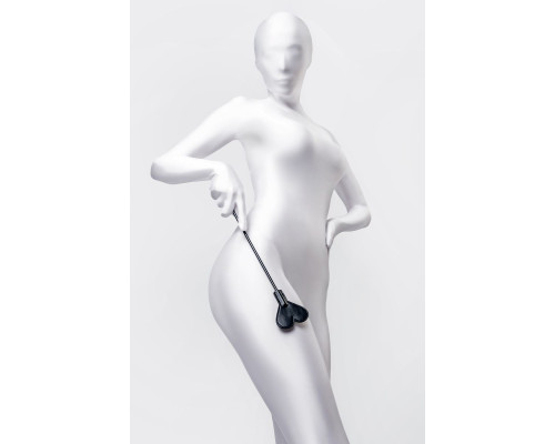 Черный стек со шлепком в форме сердца Anonymo - 35 см.