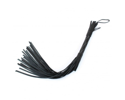 Аккуратная чёрная плетка  из натуральной кожи