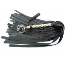 Плеть с широкими хлыстами и металлической ручкой