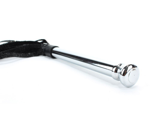 Плетка с металлической ручкой - 50 см.