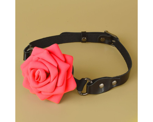 Черный кляп-шар с розой