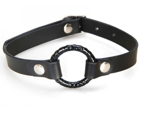 Чёрный кляп с кольцом