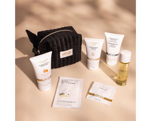 Набор YESforLOV La Trousse Enchantée в черной косметичке