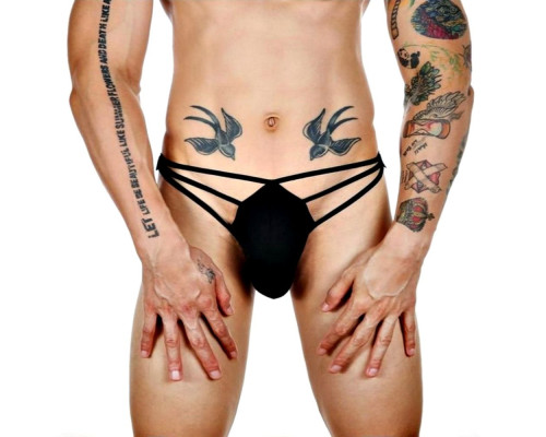 Черные сексуальные трусы-стринги на тонких бретелях