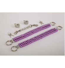 Фиолетовые оковы на ноги из бус