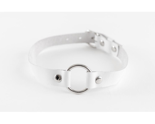 Белый чокер из натуральной кожи