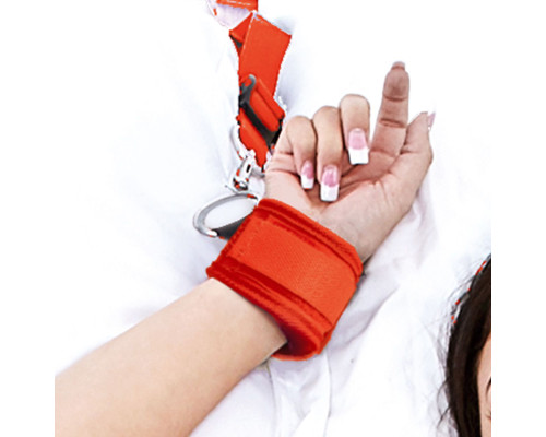 Красная фиксация на матрас Classic Bedspreader