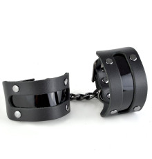 Чёрные наручники с вставкой «Пятница»