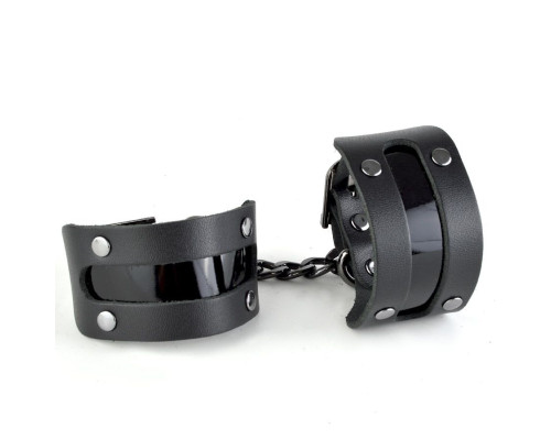 Чёрные наручники с вставкой «Пятница»