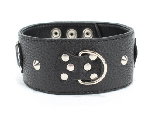 Черный кожаный ошейник с короткими шипами