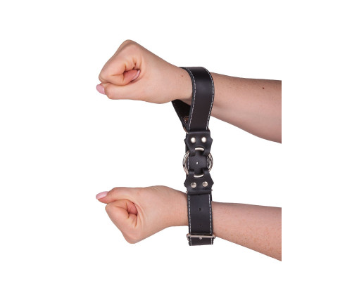 Кожаные ременные наручники