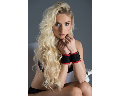 Полиуретановые манжеты для фиксации рук вместе Bound Together Wrist Restraints