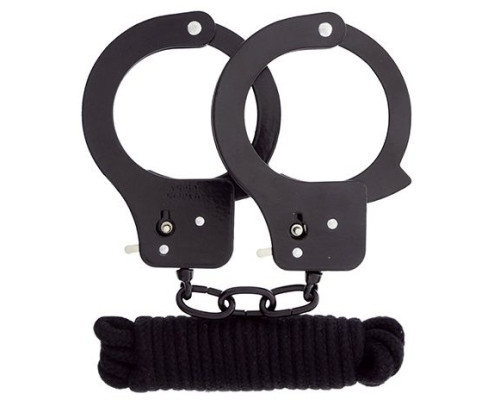 Чёрные наручники из листового металла в комплекте с веревкой BONDX METAL CUFFS LOVE ROPE SET