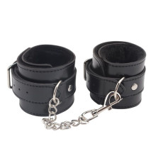 Черные оковы на ноги Obey Me Leather Ankle Cuffs