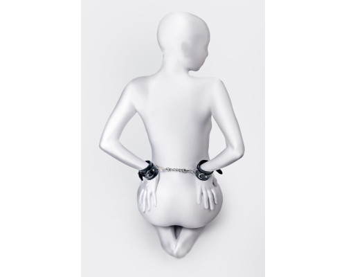 Черные наручники Anonymo на сцепке