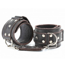 Коричневые кожаные наручники