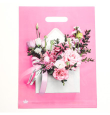 Розовый пакет с цветочным принтом и вырубной ручкой (40х31 см)