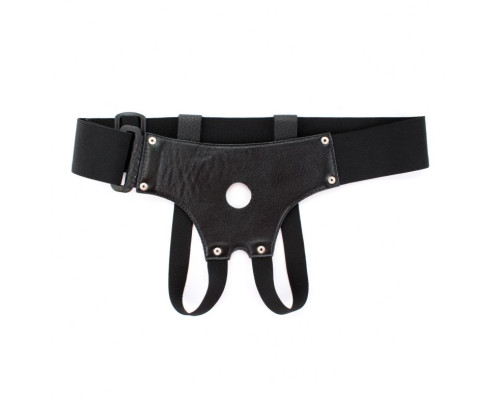 Трусики для страпона с маленьким отверстием