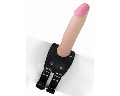 Черный узкий пояс на бедро с телесной насадкой