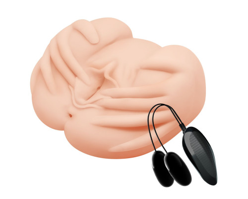 Вагина с руками поверх и вибрацией