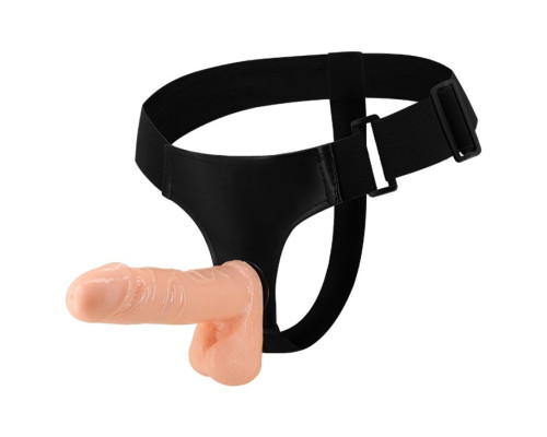 Реалистичный фаллоимитатор на трусиках - 17,5 см.