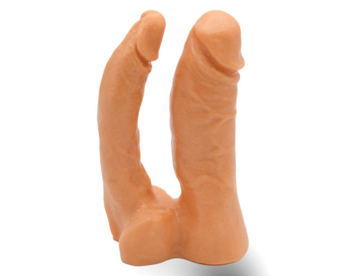 Двойной фаллоимитатор на трусиках с плугом - 15 см.