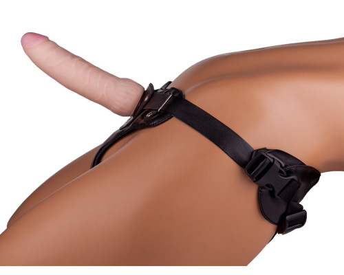 Черный пояс-трусики с двумя телесными насадками Soft-Dolli - 15,7 и 10 см.